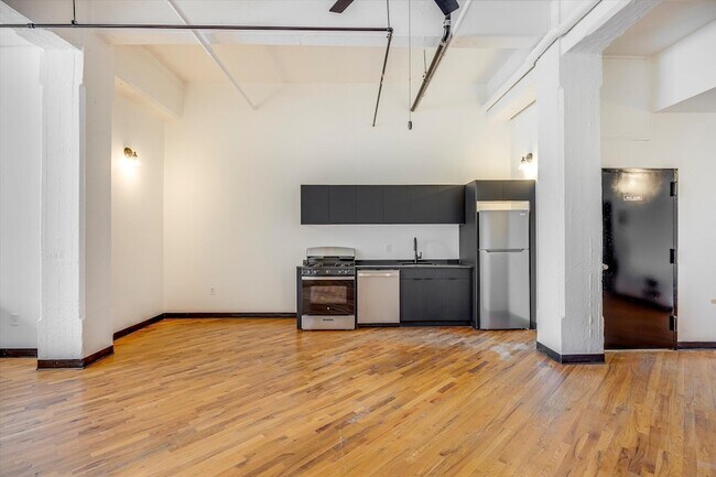 2 Union St, Unit 1O in Jersey City, NJ - Foto de edificio - Building Photo