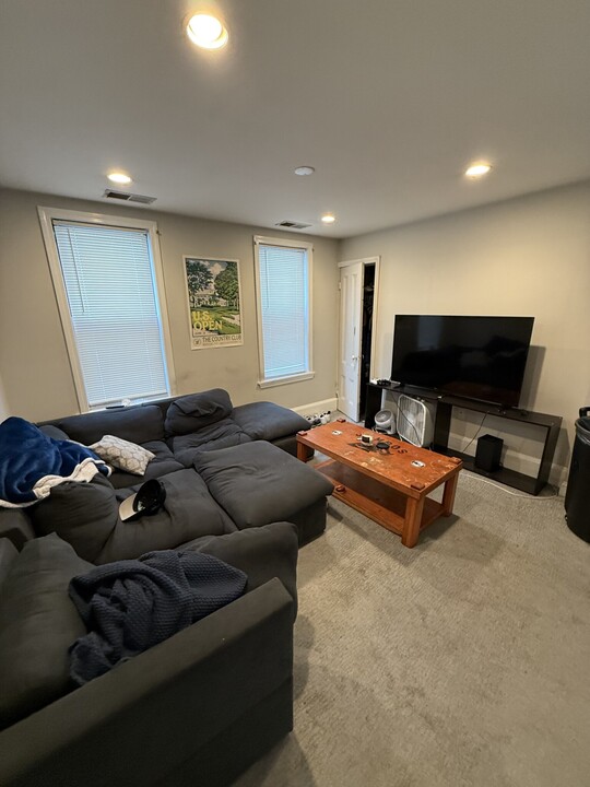 190 L St, Unit 2 in Boston, MA - Building Photo