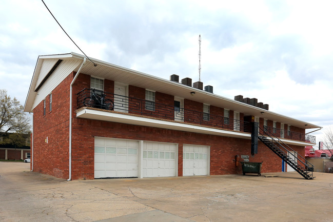 206 Washington Ave in Sand Springs, OK - Building Photo - Building Photo