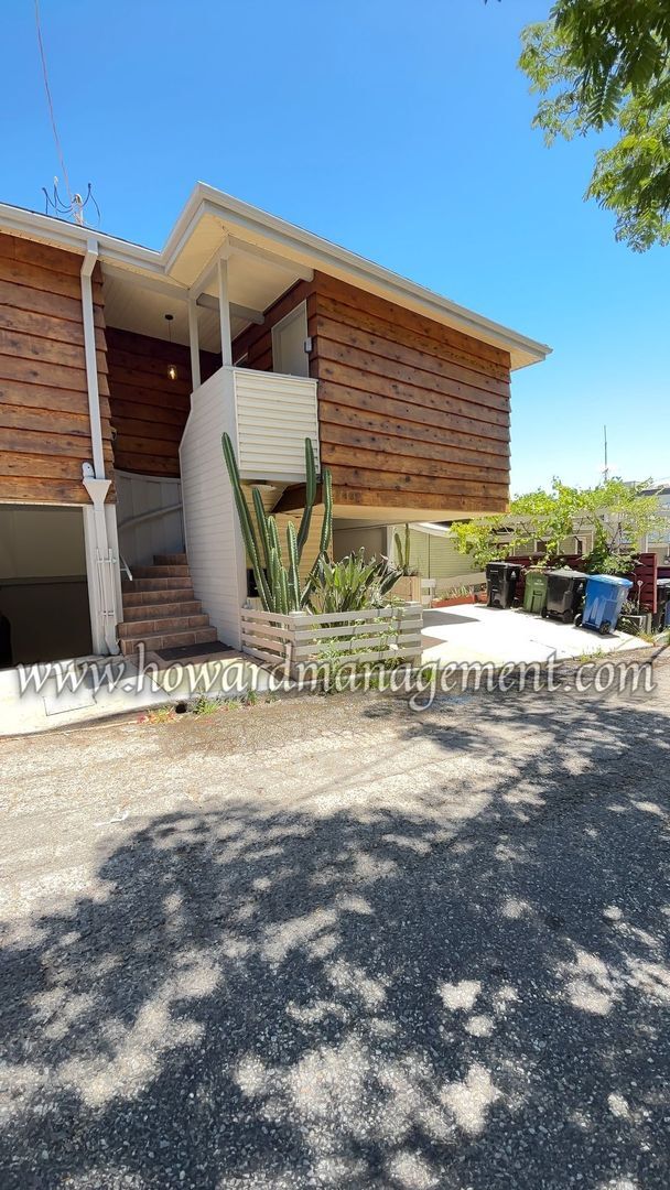 property at 2440 N Gower St