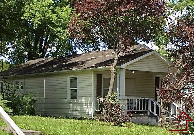 2453 Cecil Ave in Knoxville, TN - Building Photo