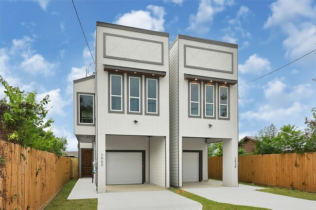 7940 Angus St in Houston, TX - Building Photo - Building Photo