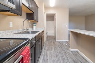 Villa Del Sol in Tucson, AZ - Building Photo