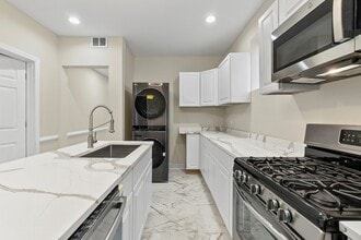 4704 W Monroe St in Chicago, IL - Building Photo - Building Photo