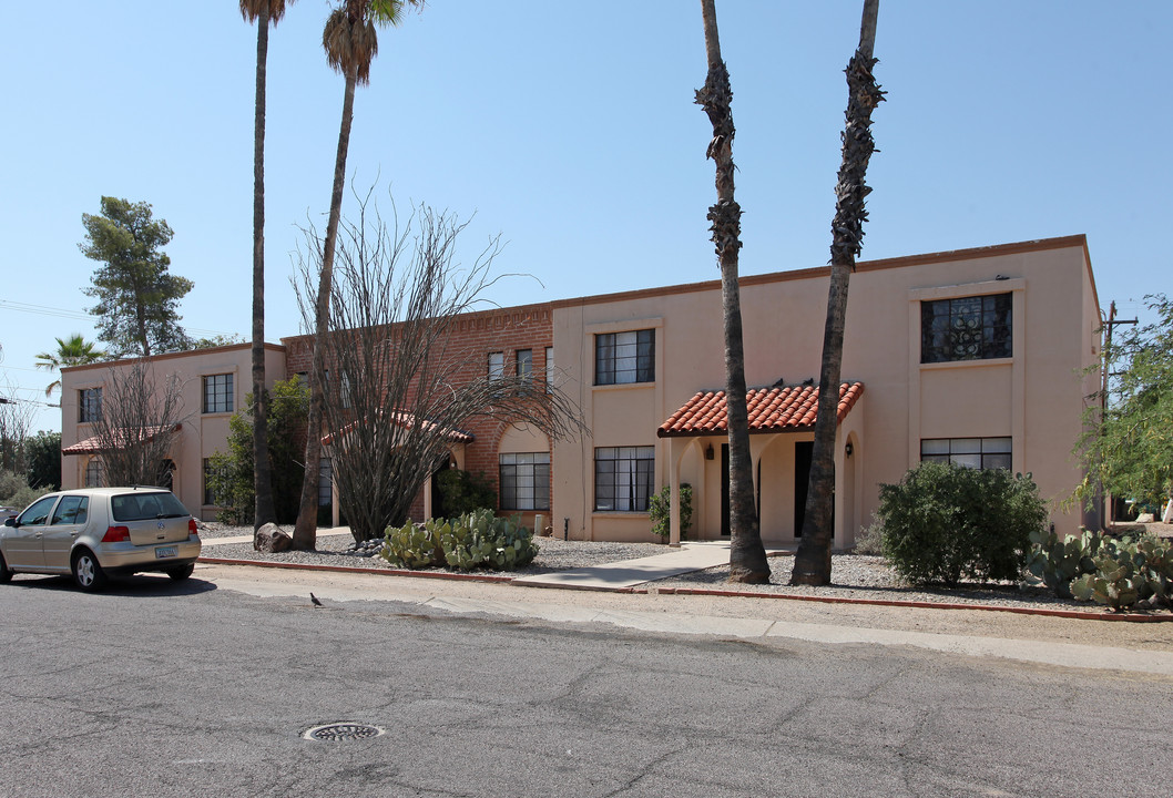 2560-2570 E Mitchell St in Tucson, AZ - Building Photo