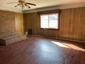 110 Lockwood Dr in Warner Robins, GA - Building Photo - Building Photo