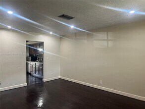 4120 Woodside Dr-Unit -N-S in Coral Springs, FL - Building Photo - Building Photo
