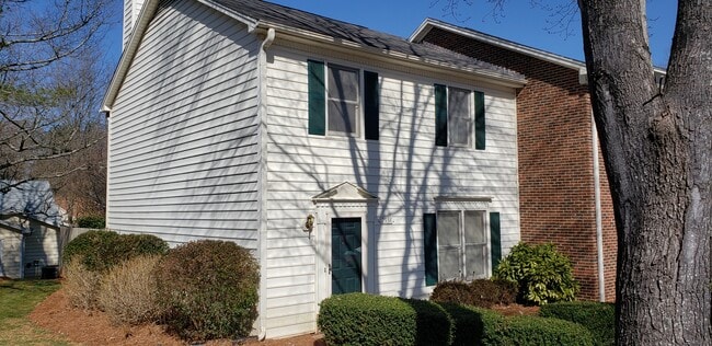 property at 2538 Cottage Pl