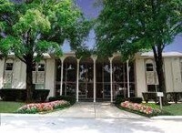 Building Photo - Royal Arms of Louisville Apartamentos in Louisville, Kentucky