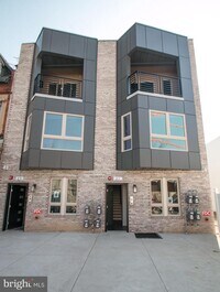 21 Farson St photo'