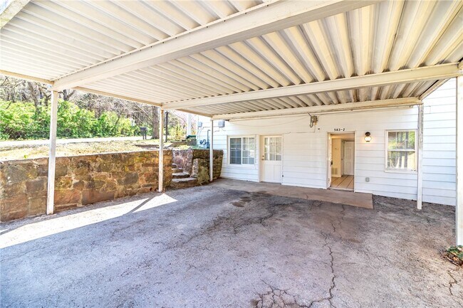 583 N Assembly Dr in Fayetteville, AR - Building Photo - Building Photo