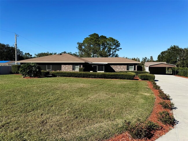 1904 Oakway Cir in Lakeland, FL - Foto de edificio - Building Photo