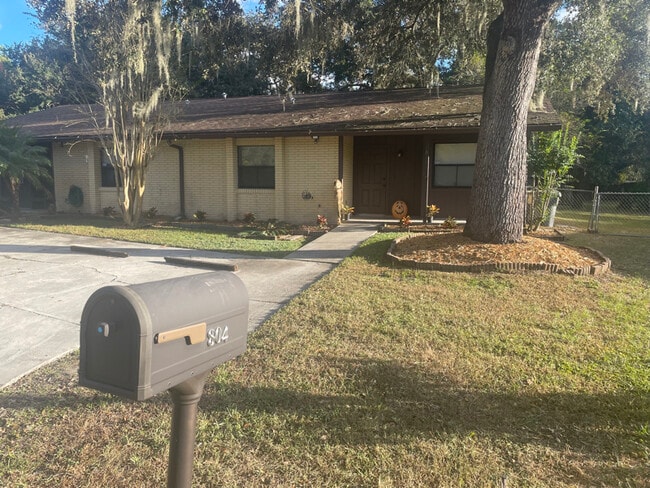 804 Bebo Ln