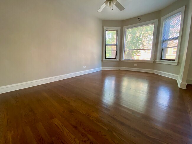 2629 N Spaulding Ave in Chicago, IL - Building Photo - Building Photo