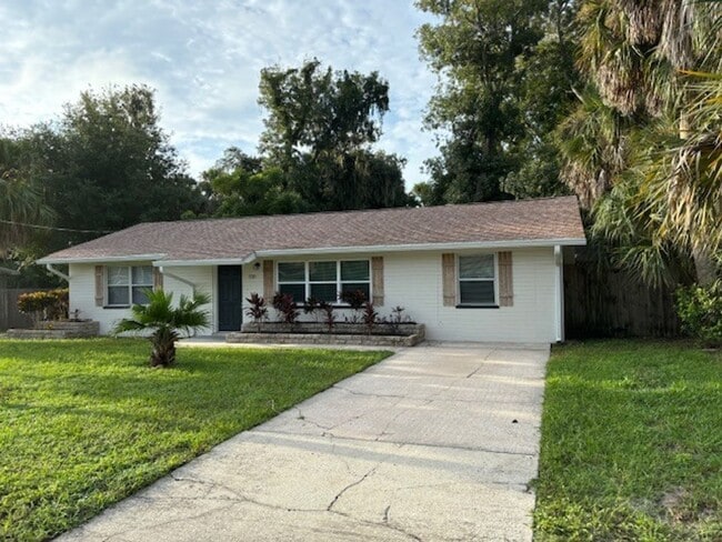 property at 120 Hardin Pl