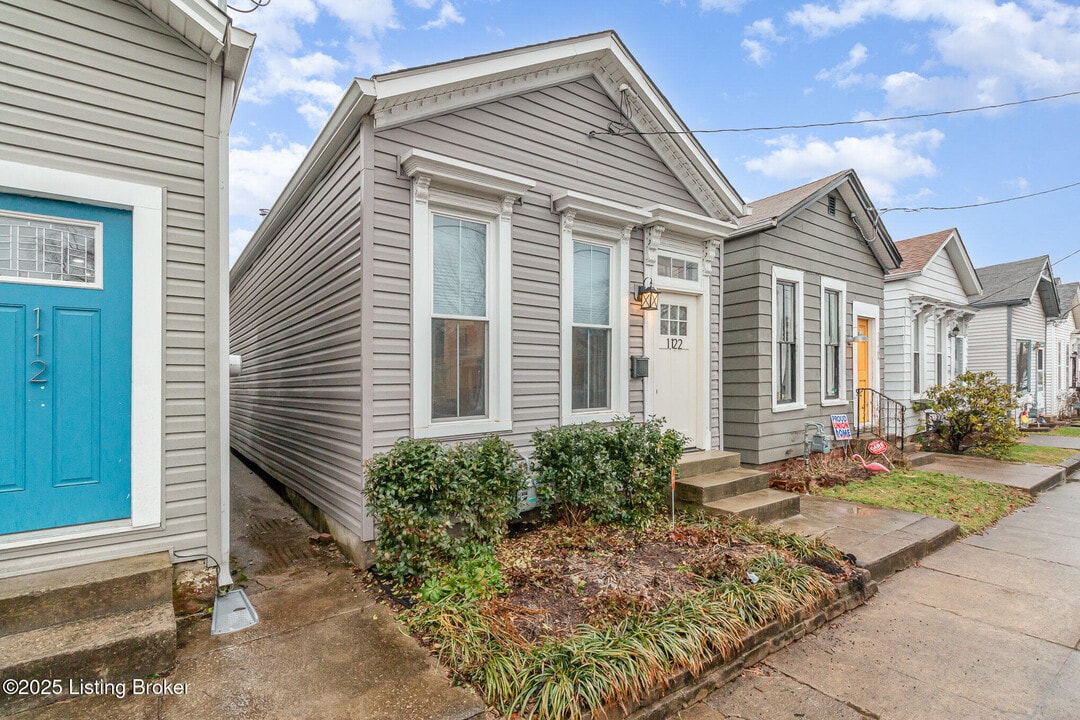 1122 E Burnett Ave in Louisville, KY - Building Photo