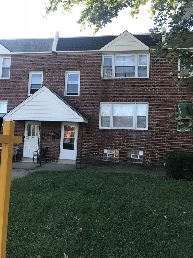 104 Chester Ave, Unit B | Yeadon, PA Rentals