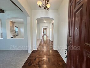 5199 Via Dolores in Thousand Oaks, CA - Building Photo - Building Photo