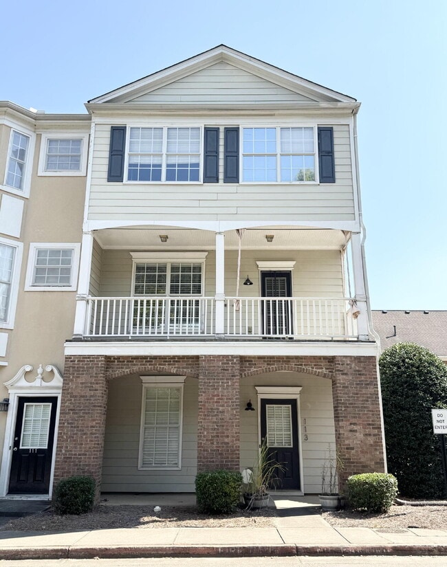 113 Riverstone Commons Cir