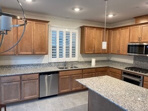 1632 Greeley Wy in Gilroy, CA - Building Photo - Building Photo