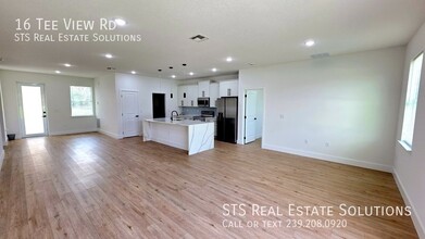 16 Tee View Rd in Rotonda West, FL - Building Photo - Building Photo
