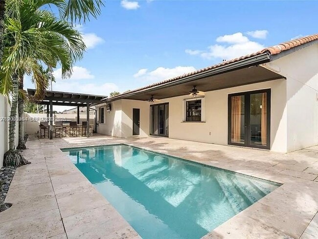 property at 8978 NW 152nd Ln