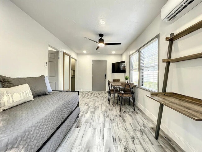 2317 Homeland St, Unit SI ID1094239P in Orlando, FL - Building Photo - Building Photo