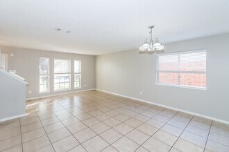 5618 Imperial Grove Dr in Houston, TX - Building Photo - Building Photo