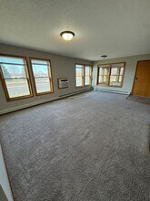 1909 Wilcox Blvd E in Northfield, MN - Building Photo - Building Photo