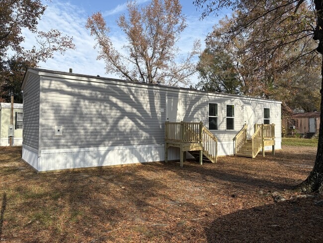 903 Salters St in Lake City, SC - Building Photo - Building Photo