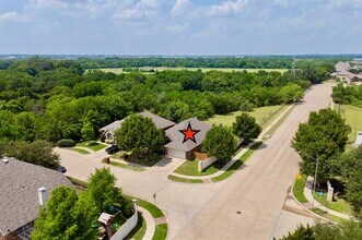 7809 Enchanted Isle Dr in Arlington, TX - Building Photo - Building Photo