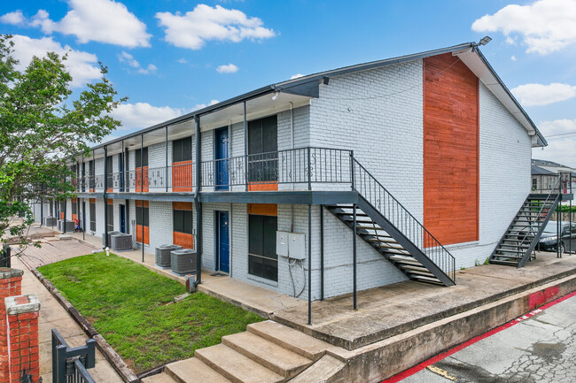 Linda Vista Apartments