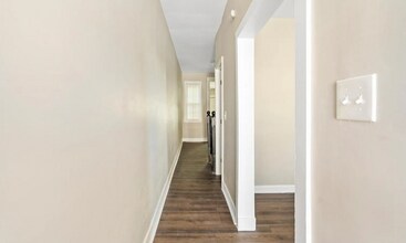 163 N Wolfe St in Baltimore, MD - Building Photo - Building Photo