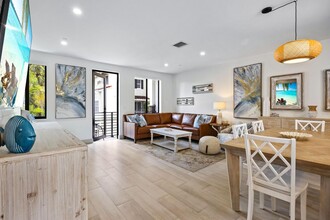 428 SE 12th Ct in Fort Lauderdale, FL - Foto de edificio - Building Photo