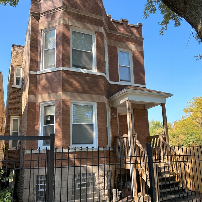 property at 6006 S Marshfield Ave