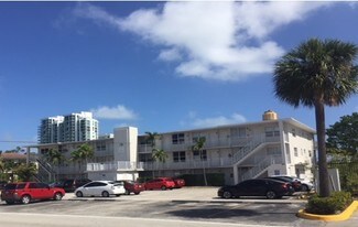 7917 West Dr, Unit 17 in North Bay Village, FL - Building Photo