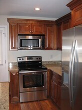 1112 Hullview Ave in Norfolk, VA - Building Photo - Building Photo