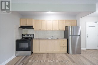 468 Ottawa St N in Hamilton, ON - Building Photo - Building Photo