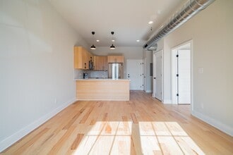 5015 Warrington Ave in Philadelphia, PA - Building Photo - Building Photo