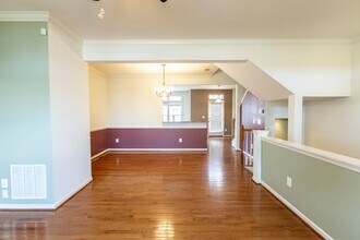 2042 Lockwood Dr in Charlottesville, VA - Building Photo - Building Photo