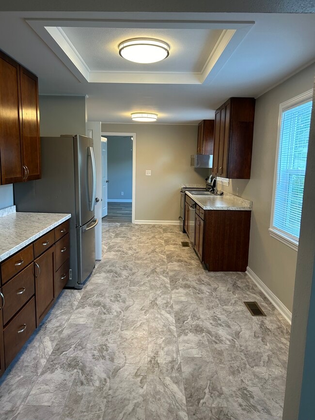 1000 McHann Dr in Chattanooga, TN - Foto de edificio - Building Photo