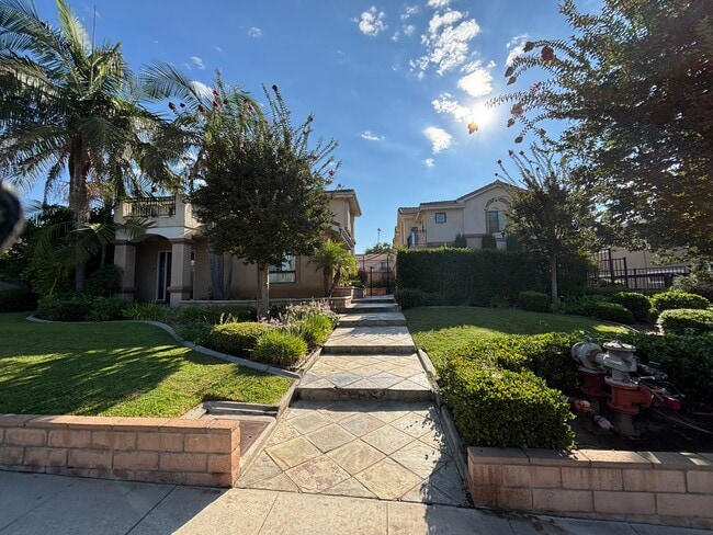 property at 46 S Roosevelt Ave