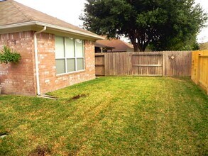 19639 Chestnut Brook Ct in Houston, TX - Building Photo - Building Photo