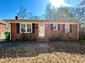 4112 Dinglewood Ave in Charlotte, NC - Building Photo - Building Photo