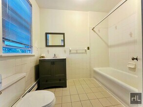 Bancker Pl in New Rochelle, NY - Building Photo - Building Photo
