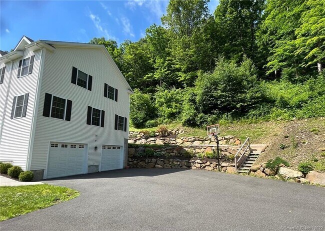 71 Ledges Rd in Ridgefield, CT - Building Photo - Building Photo