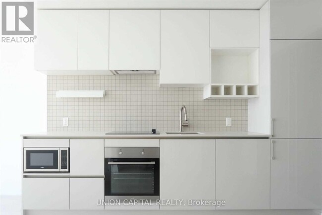property at 898-5898 Portage Pkwy