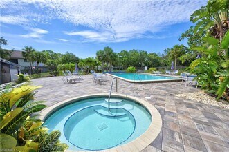 6300 Sugar Bush Ln-Unit -F in Ft. Myers, FL - Building Photo - Building Photo