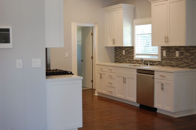 1611-1615 Robinson Ave in San Diego, CA - Building Photo - Building Photo