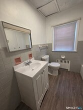 13 Rock Spring Rd in Stamford, CT - Building Photo - Building Photo